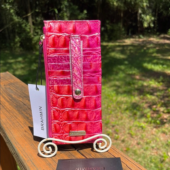 Brahmin Vibrant Pink Croc embossed credit card holder - Picture 1 of 4